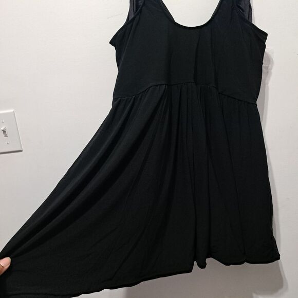 Miraclesuit Plus Size One Piece Swimsuit V-Neck Size 20W Black - Picture 17 of 17